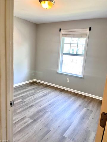 2390 Autumn Mist Drive, Winston-salem, NC 27103