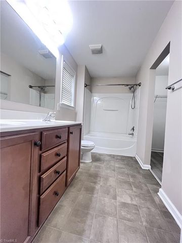 2390 Autumn Mist Drive, Winston-salem, NC 27103