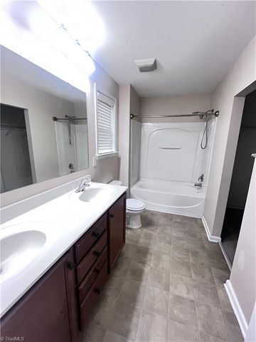 2390 Autumn Mist Drive, Winston-salem, NC 27103