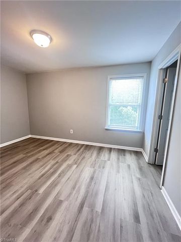 2390 Autumn Mist Drive, Winston-salem, NC 27103