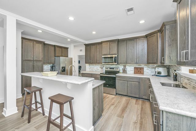 380 Rhode Drive, Cottageville, SC 29435