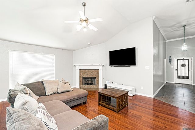 11134 Ascension Ct, Denham Springs, LA 70726