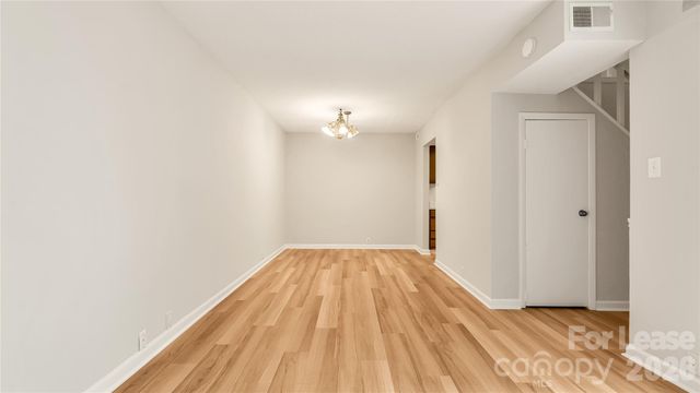6927 Stonington Lane, Charlotte, NC 28227