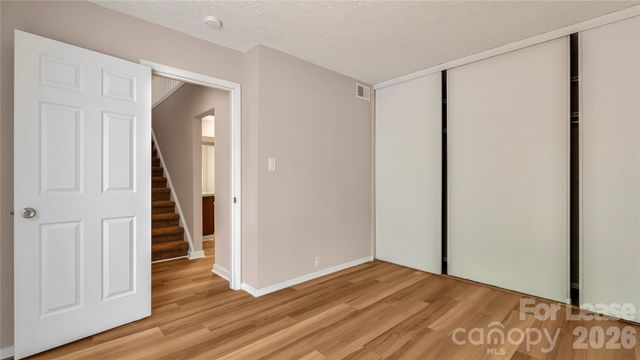 6927 Stonington Lane, Charlotte, NC 28227