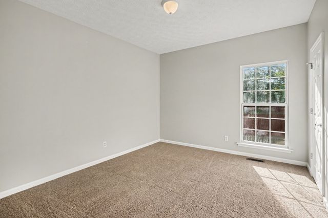 2905 Iona Dr, Smyrna, TN 37167