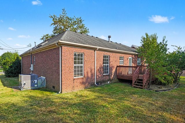 2905 Iona Dr, Smyrna, TN 37167
