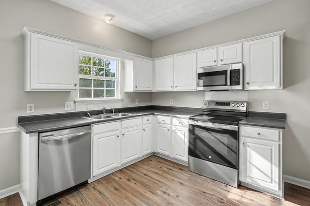 2905 Iona Dr, Smyrna, TN 37167
