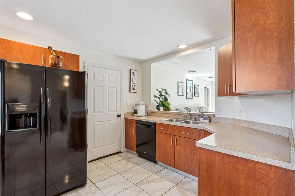 Image 12 of property listing at 810 VALNERA COURT, Kissimmee, FL 34758