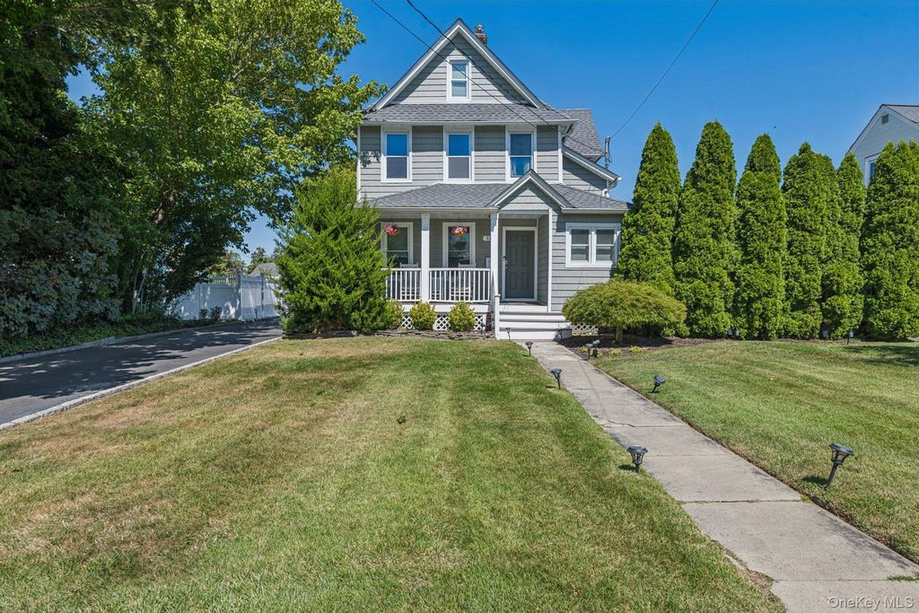 117 Carman Street, Patchogue, NY 11772
