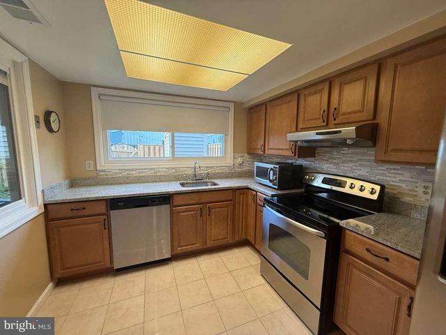 13341 SHEA PL, Herndon, VA 20170