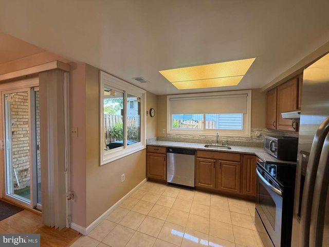 13341 SHEA PL, Herndon, VA 20170