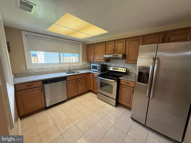 13341 SHEA PL, Herndon, VA 20170