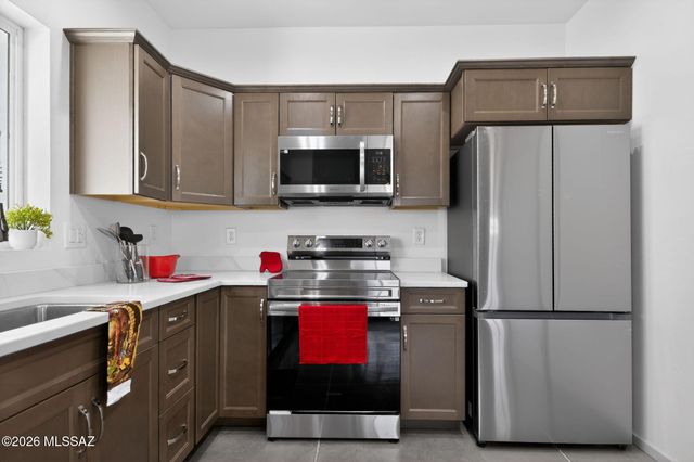 101 Habana Court, Rio Rico, AZ 85648