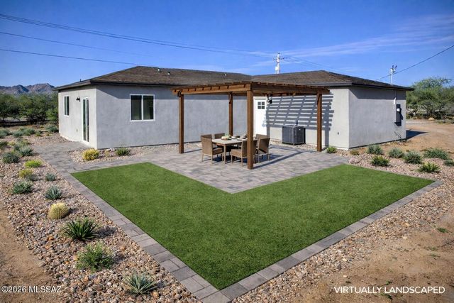 101 Habana Court, Rio Rico, AZ 85648