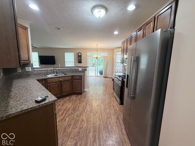 2204 Bluewing Road, Greenwood, IN 46143