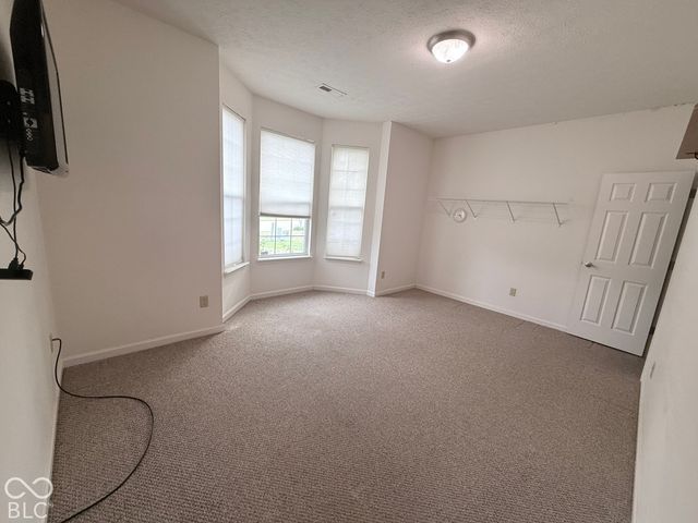 2204 Bluewing Road, Greenwood, IN 46143