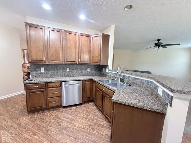 2204 Bluewing Road, Greenwood, IN 46143