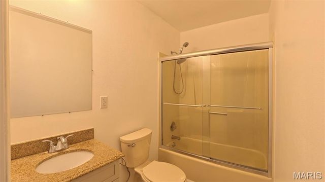 39 Innsbruck Lane, Shiloh, IL 62221
