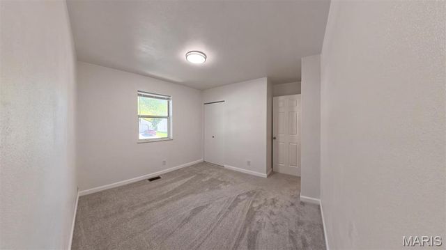 39 Innsbruck Lane, Shiloh, IL 62221