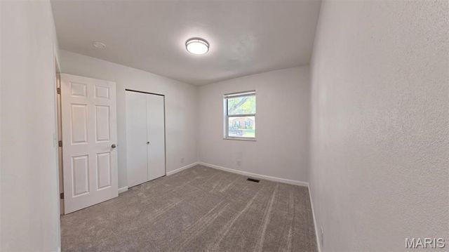 39 Innsbruck Lane, Shiloh, IL 62221
