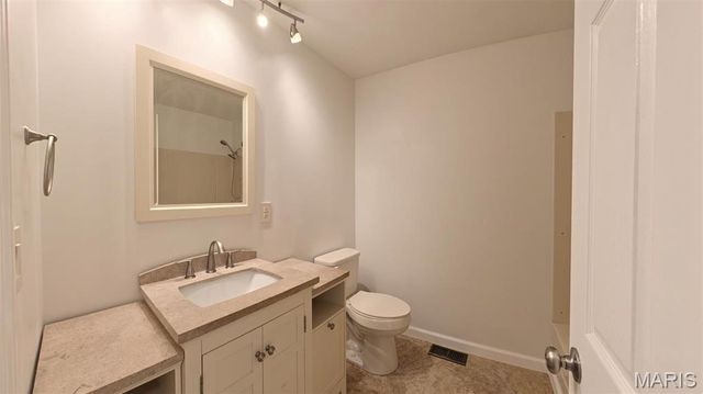 39 Innsbruck Lane, Shiloh, IL 62221
