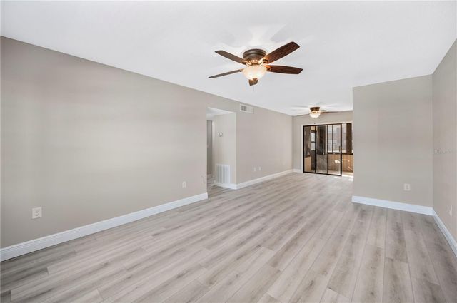 1920 E EDGEWOOD DRIVE L5, Lakeland, FL 33803