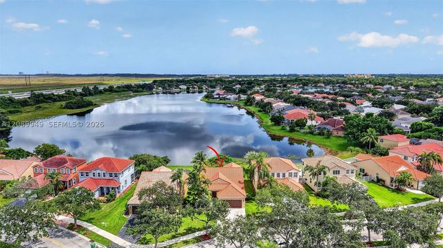 820 Falling Water Rd, Weston, FL 33326
