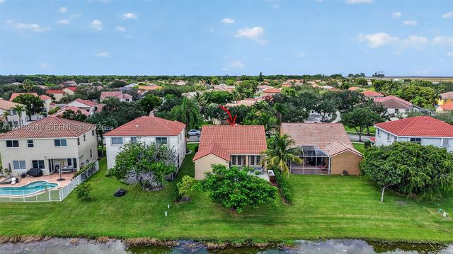 820 Falling Water Rd, Weston, FL 33326