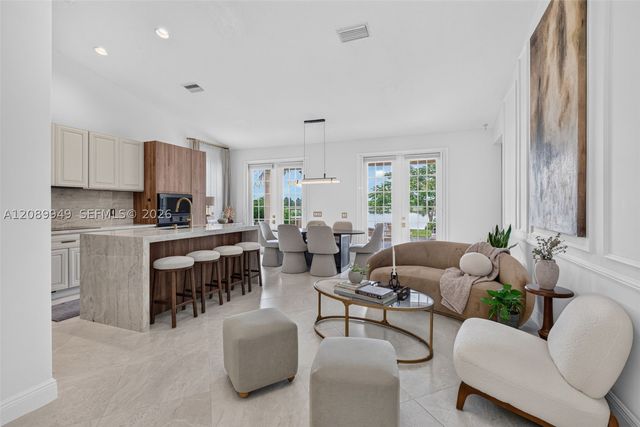 820 Falling Water Rd, Weston, FL 33326