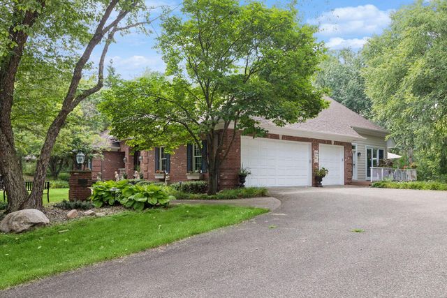 1959 Pine Ridge Drive, West Saint Paul, MN 55118
