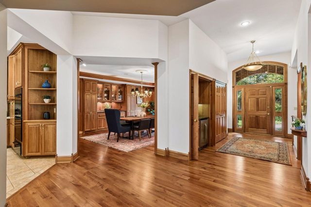 1959 Pine Ridge Drive, West Saint Paul, MN 55118