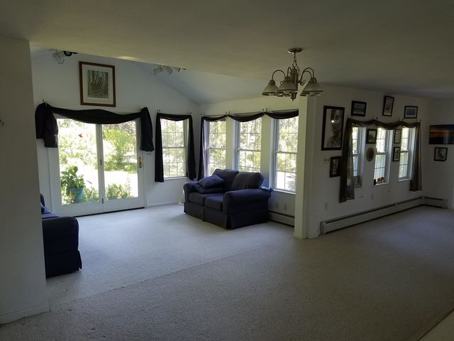 250 Joppa Hill Road, Bedford, NH 03110