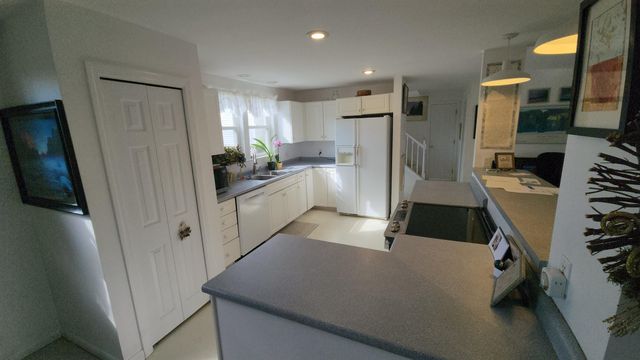 250 Joppa Hill Road, Bedford, NH 03110