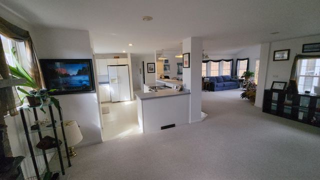 250 Joppa Hill Road, Bedford, NH 03110