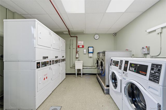 83-40 Austin Street 1S, Kew Gardens, NY 11415