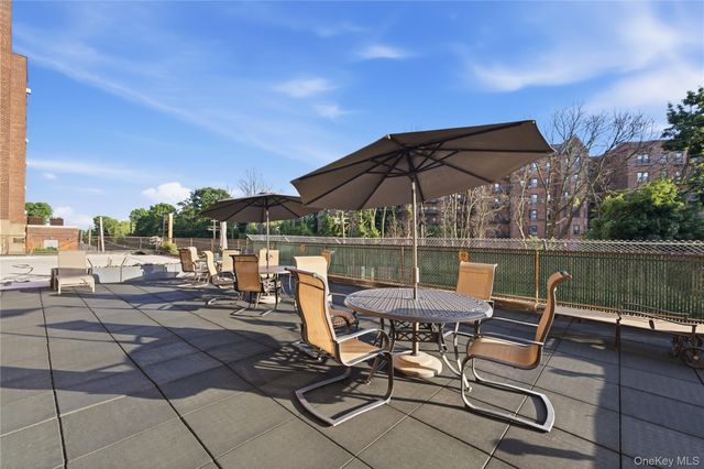 83-40 Austin Street 1S, Kew Gardens, NY 11415