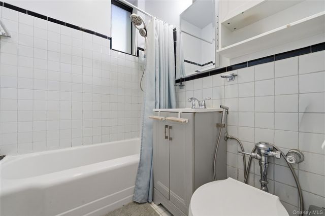83-40 Austin Street 1S, Kew Gardens, NY 11415
