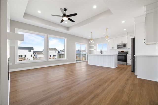 305 NW Lavelle Court, Waukee, IA 50263