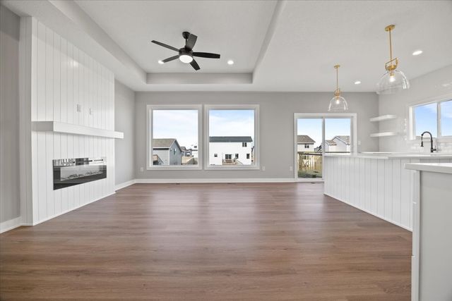 305 NW Lavelle Court, Waukee, IA 50263