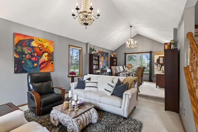 321 Deerfoot Trail, Chanhassen, MN 55317