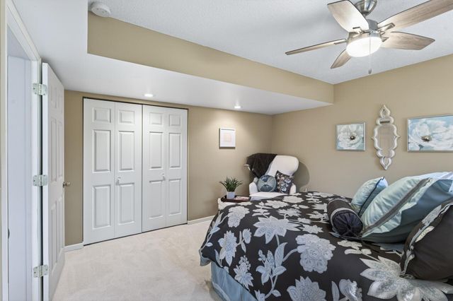 321 Deerfoot Trail, Chanhassen, MN 55317