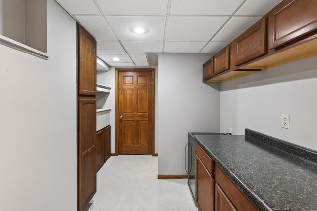 321 Deerfoot Trail, Chanhassen, MN 55317