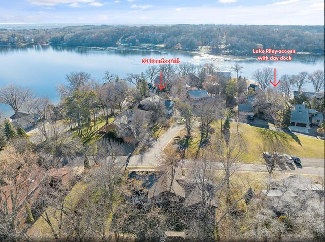 321 Deerfoot Trail, Chanhassen, MN 55317