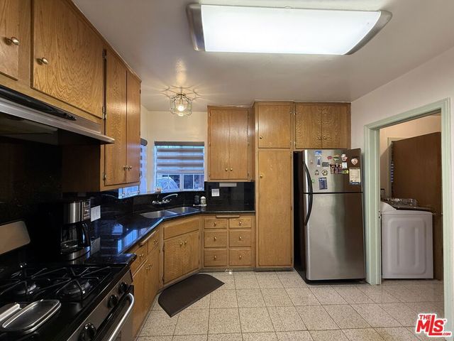 3284 Cherokee Avenue, South Gate, CA 90280