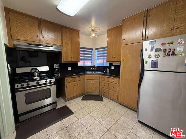 3284 Cherokee Avenue, South Gate, CA 90280