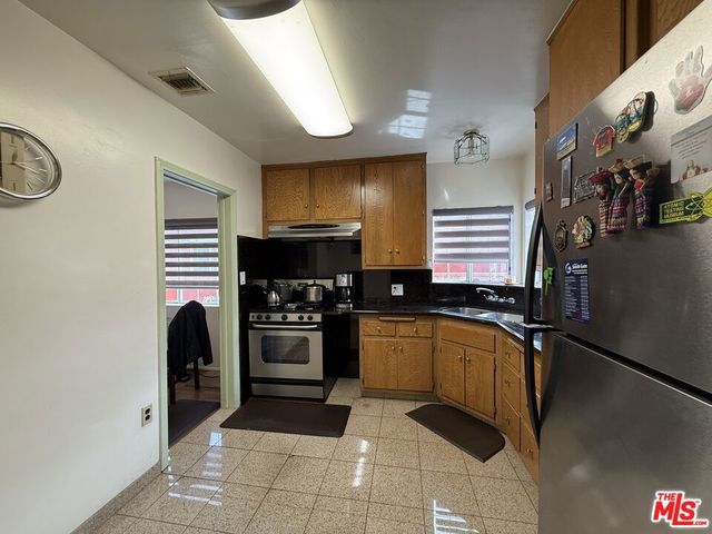 3284 Cherokee Avenue, South Gate, CA 90280