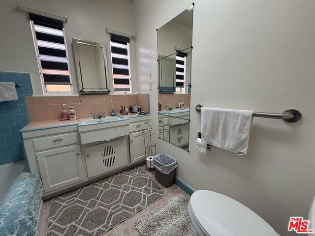 3284 Cherokee Avenue, South Gate, CA 90280