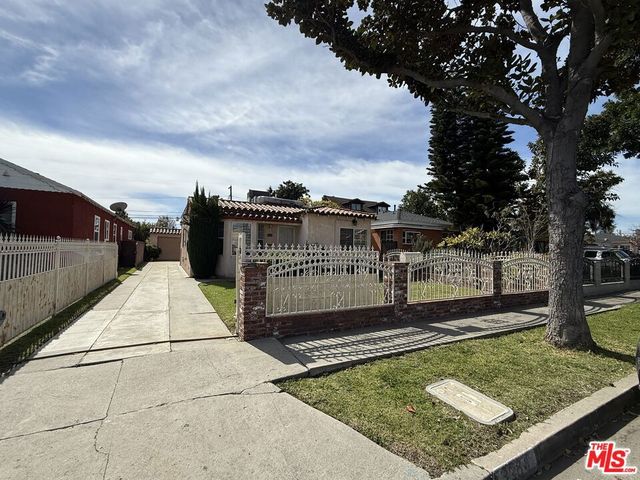 3284 Cherokee Avenue, South Gate, CA 90280