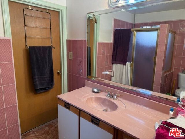 3284 Cherokee Avenue, South Gate, CA 90280