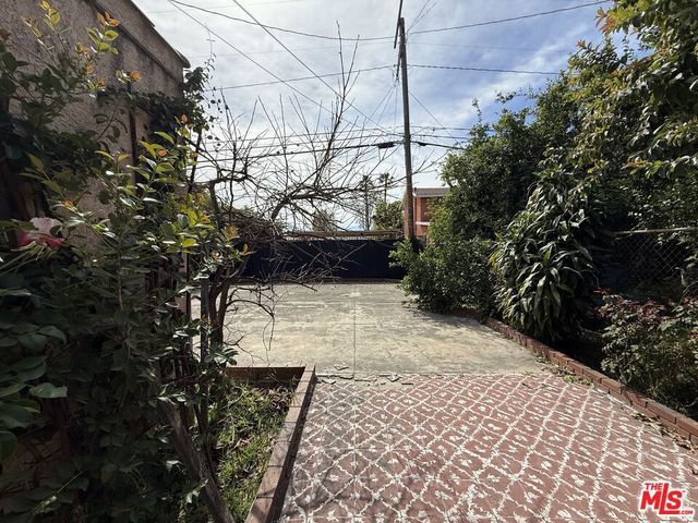 3284 Cherokee Avenue, South Gate, CA 90280